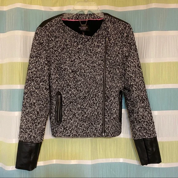 Victoria’s Secret Tweed Zip Up Moto Jacket White Black Vegan Leather Women’s 6 - Picture 2 of 6